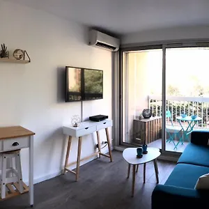 studio-moderne-avec-balcon-au-coeur-du-centre-ville.fr-provencehotel.com/